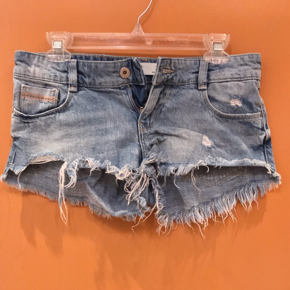 TRF Zara cropped ripped frayed denim shorts Sz 4